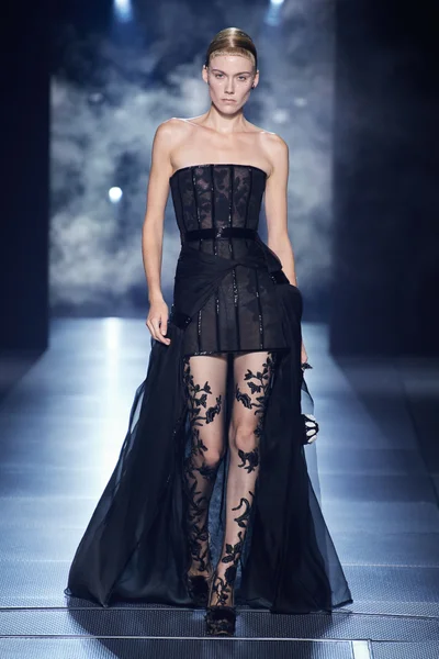 Look 7